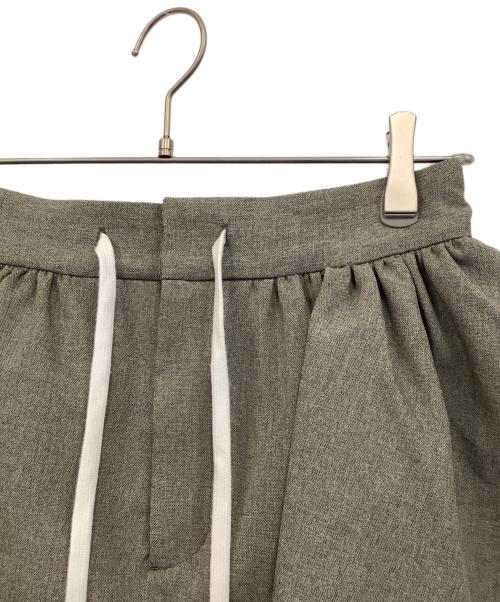 THE TOE（ザ・トゥー）THE TOE (ザ・トゥー) BRIXTON TRACK SKIRT ブラウン サイズ:Mの古着・服飾アイテム