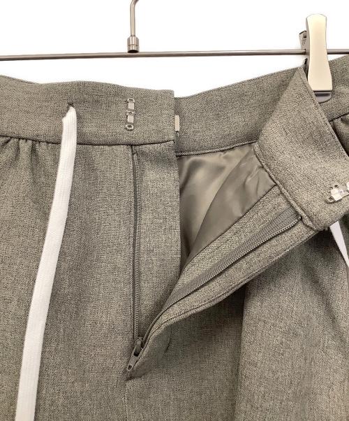 THE TOE（ザ・トゥー）THE TOE (ザ・トゥー) BRIXTON TRACK SKIRT ブラウン サイズ:Mの古着・服飾アイテム