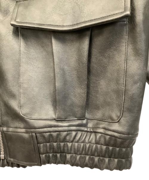 EMODA（エモダ）EMODA (エモダ) フェイクレザーオーバーブルゾン ブラック サイズ:Fの古着・服飾アイテム