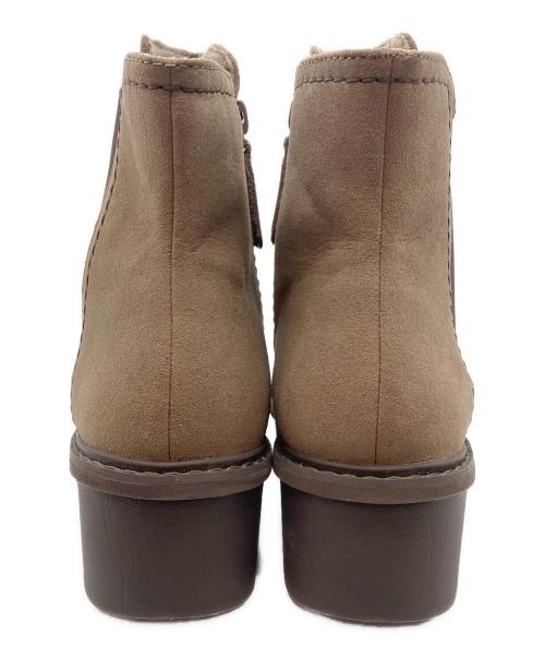 CLARKS（クラークス）CLARKS (クラークス) サイドゴアシューズ ベージュ サイズ:UK5Dの古着・服飾アイテム