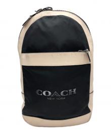 COACH（コーチ）の古着「チャールズ ナイロン ボティバッグ」｜ベージュ×ブラック