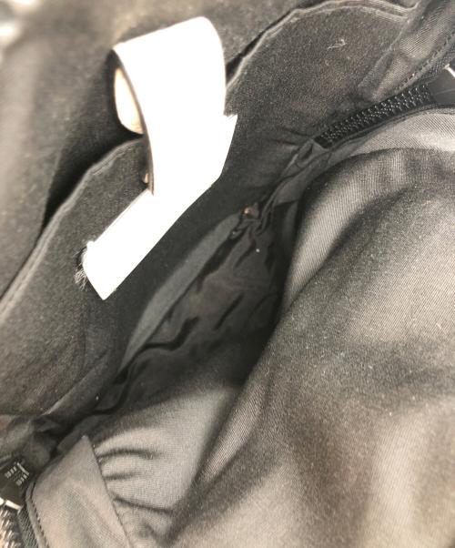 COACH（コーチ）COACH (コーチ) チャールズ ナイロン ボティバッグ ベージュ×ブラックの古着・服飾アイテム