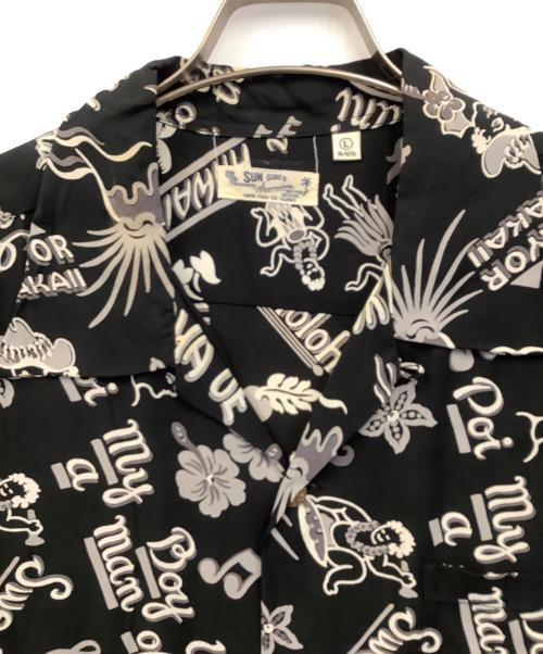 Sun Surf（サンサーフ）SUN SURF (サンサーフ) ハワイアンシャツ ブラック サイズ:Lの古着・服飾アイテム