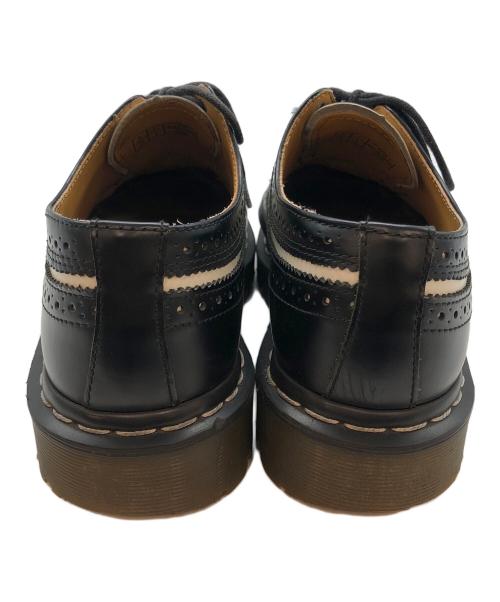 Dr.Martens（ドクターマーチン）Dr.Martens (ドクターマーチン) 5ホールウィングチップシューズ ブラック×ホワイト サイズ:25の古着・服飾アイテム