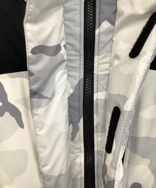 THE NORTH FACE（ザ ノース フェイス）THE NORTH FACE (ザ ノース フェイス) ノベルティバルトロライトダウンジャケット グレー×ホワイト サイズ:Sの古着・服飾アイテム