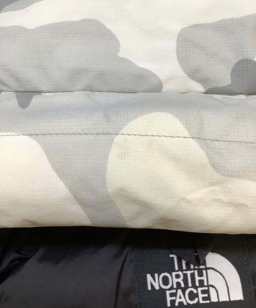 THE NORTH FACE（ザ ノース フェイス）THE NORTH FACE (ザ ノース フェイス) ノベルティバルトロライトダウンジャケット グレー×ホワイト サイズ:Sの古着・服飾アイテム
