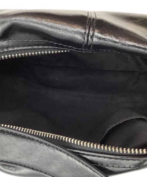 Matin Kim（マーティン キム）Matin Kim (マーティン キム) HALF SHIRRING RIBBON ROUND BAG ブラックの古着・服飾アイテム