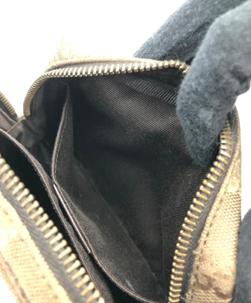 GUCCI（グッチ）GUCCI (グッチ) GGキャンバス ポーチ ブラウンの古着・服飾アイテム