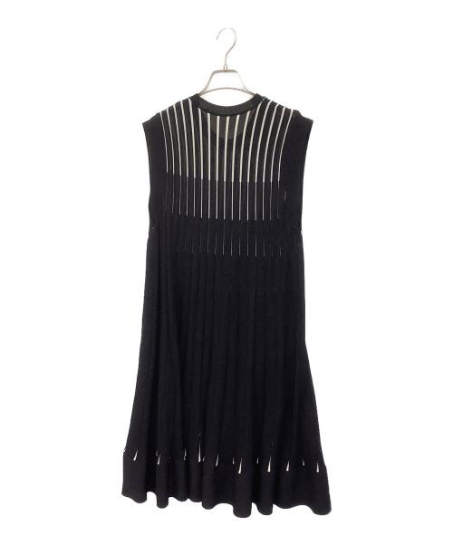 ISSEY MIYAKE（イッセイミヤケ）ISSEY MIYAKE (イッセイミヤケ) アクションプリーツ ロングワンピース ブラック サイズ:2の古着・服飾アイテム