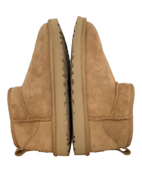 UGG（アグ）UGG (アグ) クラシック ウルトラ ミニ ベージュ サイズ:24の古着・服飾アイテム