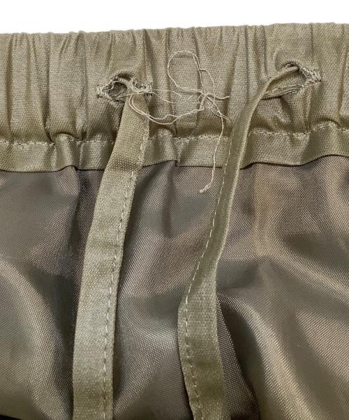 BEARDSLEY（ビアズリー）BEARDSLEY (ビアズリー) レザーライクタックスカート オリーブ サイズ:1の古着・服飾アイテム