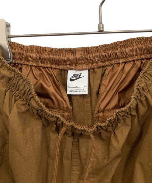 NIKE（ナイキ）NIKE (ナイキ) カーゴパンツ キャメル サイズ:sの古着・服飾アイテム