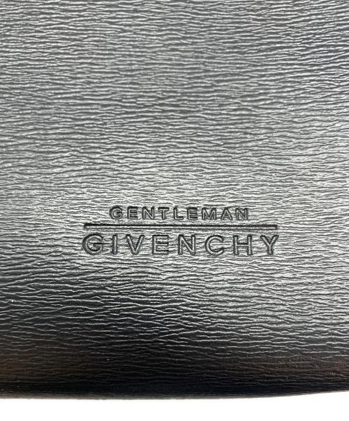 GIVENCHY（ジバンシィ）GIVENCHY (ジバンシィ) セカンドバッグ ブラックの古着・服飾アイテム