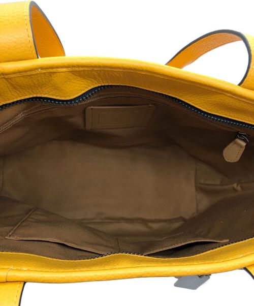 COACH（コーチ）COACH (コーチ) サリバン トート イエローの古着・服飾アイテム