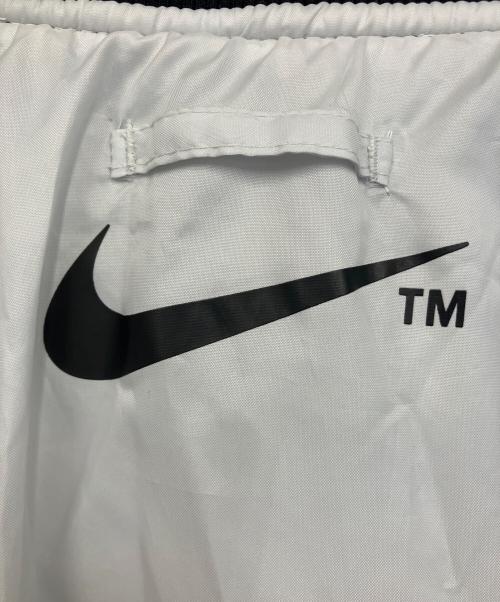 NIKE（ナイキ）NIKE (ナイキ) スウォッシュボンバージャケット ブラック×ホワイト サイズ:Lの古着・服飾アイテム