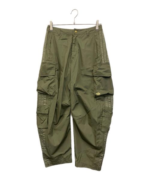 adidas（アディダス）adidas (アディダス) カーゴパンツ オリーブ サイズ:Mの古着・服飾アイテム