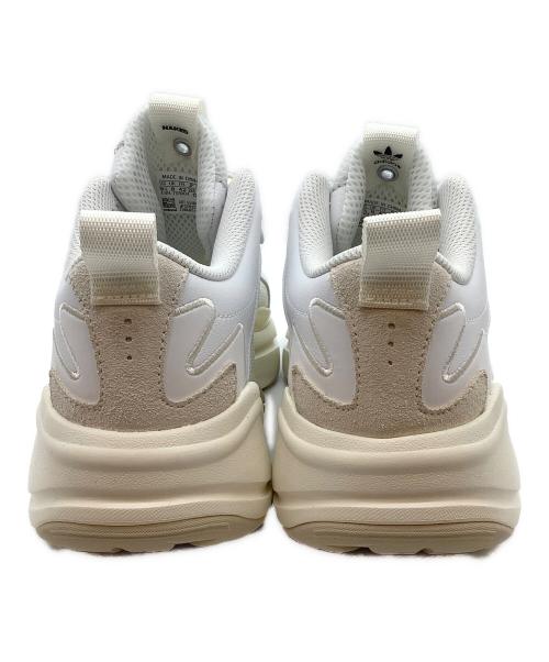 adidas（アディダス）adidas (アディダス) NAKED (ネイキッド) ADIDAS CONSORTIUM x NAKED MAGMUR RUNNER ホワイト サイズ:26.5の古着・服飾アイテム