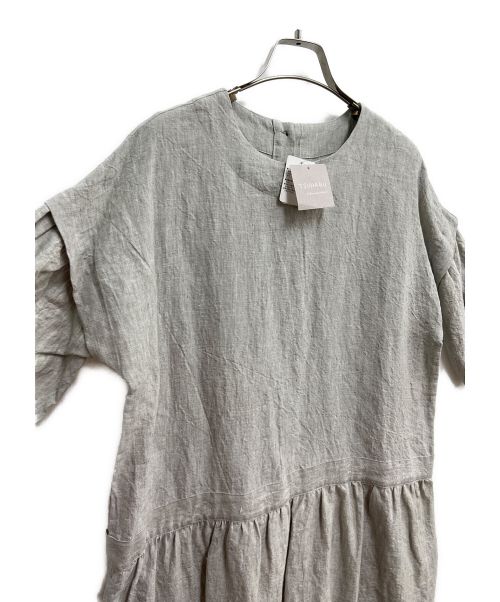 TSUHARU by samansa Mos2（ツハル バイ サマンサモスモス）TSUHARU by samansa Mos2 (ツハル バイ サマンサモスモス) リネンクルーネック前後着切替ワンピース グレー サイズ:F 未使用品の古着・服飾アイテム