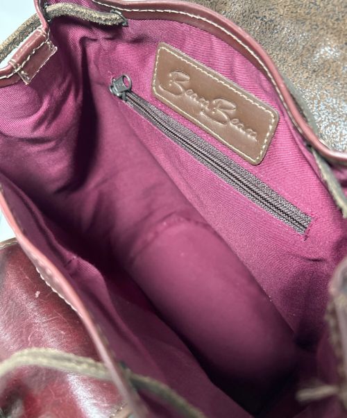 BearaBeara（ベアラベアラ）BearaBeara (ベアラベアラ) レザーリュック ブラウン×ブラックの古着・服飾アイテム