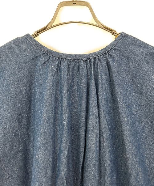 Samansa Mos2（サマンサモスモス）Samansa Mos2 (サマンサモスモス) kazumi (カズミ) 袖口刺繍デニムワンピース ネイビー サイズ:フリー 未使用品の古着・服飾アイテム