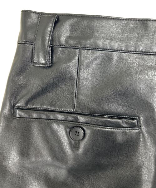 soerte（ソエルテ）soerte (ソエルテ) フェイクレザーパンツ ブラック サイズ:1の古着・服飾アイテム