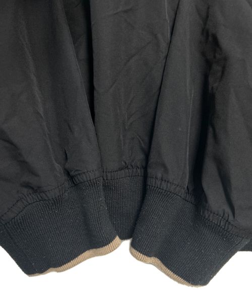 RUSSELL ATHLETIC（ラッセルアスレチック）RUSSELL ATHLETIC (ラッセルアスレチック) ナイロンプルオーバージャケット ブラック×ゴールド サイズ:XLの古着・服飾アイテム