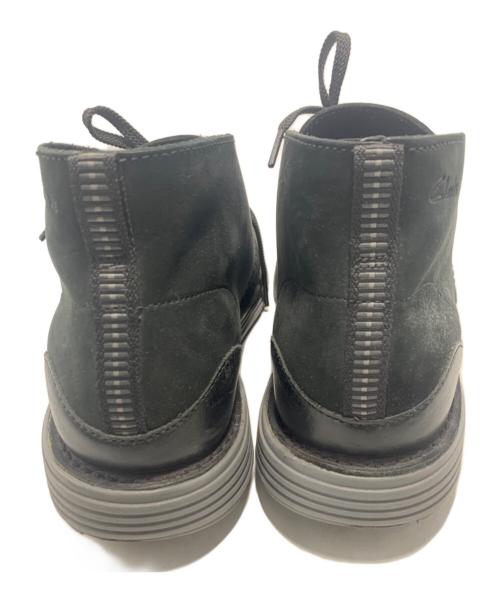 CLARKS（クラークス）CLARKS (クラークス) チャッカブーツ ブラック サイズ:26.5の古着・服飾アイテム