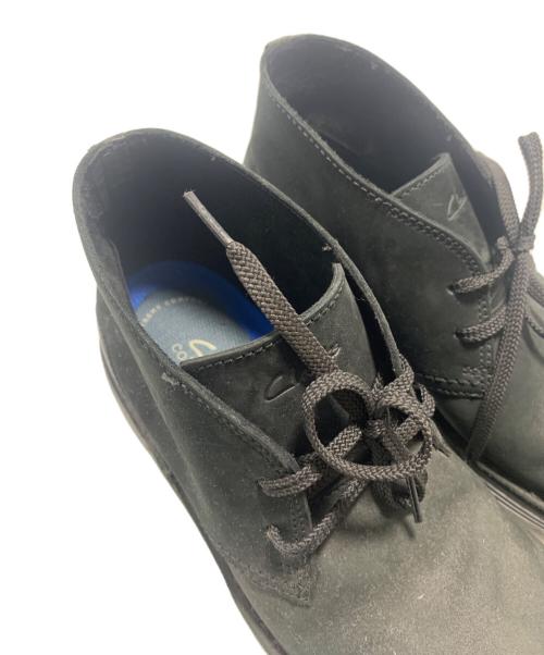 CLARKS（クラークス）CLARKS (クラークス) チャッカブーツ ブラック サイズ:26.5の古着・服飾アイテム