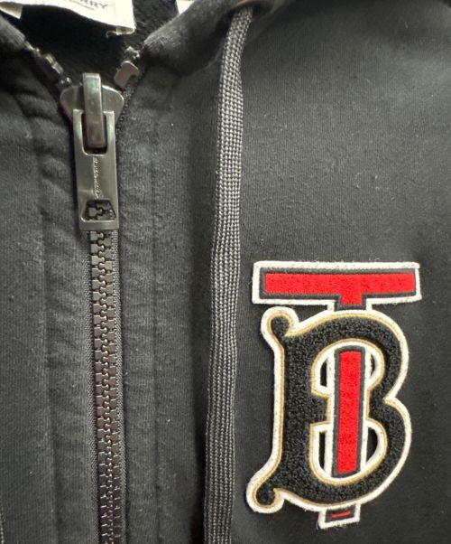 BURBERRY（バーバリー）BURBERRY (バーバリー) アイコンストライプジップアップパーカー ブラック サイズ:XSの古着・服飾アイテム