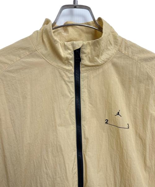 NIKE（ナイキ）NIKE (ナイキ) ナイロンジャケット ベージュ サイズ:Mの古着・服飾アイテム