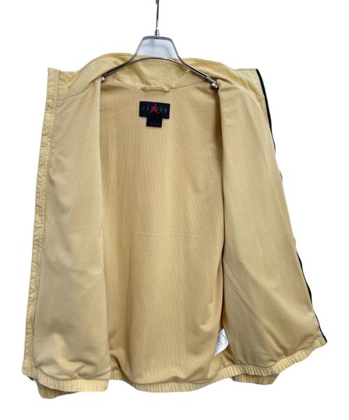 NIKE（ナイキ）NIKE (ナイキ) ナイロンジャケット ベージュ サイズ:Mの古着・服飾アイテム