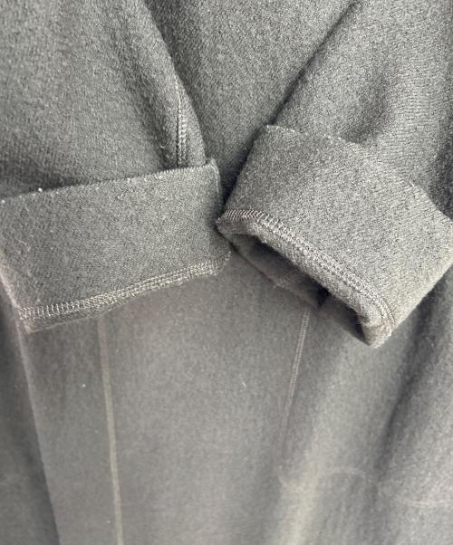 ISSEY MIYAKE（イッセイミヤケ）ISSEY MIYAKE (イッセイミヤケ) ロングコート オリーブ サイズ:3の古着・服飾アイテム