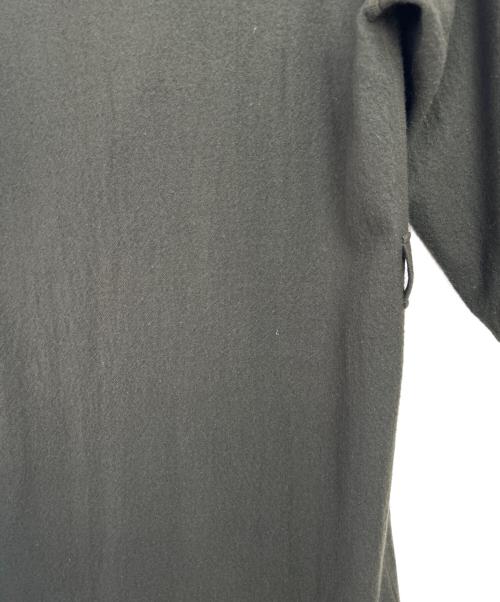 ISSEY MIYAKE（イッセイミヤケ）ISSEY MIYAKE (イッセイミヤケ) ロングコート オリーブ サイズ:3の古着・服飾アイテム