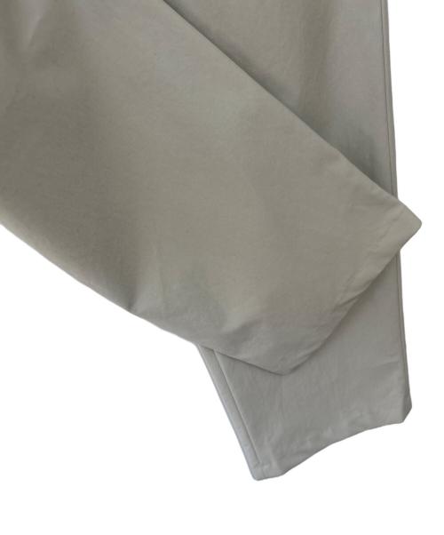 UNITED ARROWS（ユナイテッドアローズ）UNITED ARROWS (ユナイテッドアローズ) トロピカル クリース テーパード 2プリーツ パンツ ベージュ サイズ:S 未使用品の古着・服飾アイテム