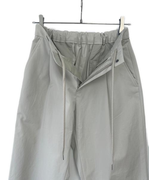 UNITED ARROWS（ユナイテッドアローズ）UNITED ARROWS (ユナイテッドアローズ) トロピカル クリース テーパード 2プリーツ パンツ ベージュ サイズ:S 未使用品の古着・服飾アイテム