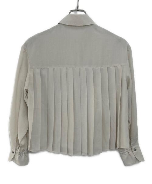 SHIPS（シップス）SHIPS (シップス) エアリーブロードプリーツブラウス オフホワイト サイズ:1 未使用品の古着・服飾アイテム