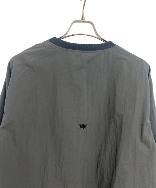 Liberaiders（リベレイダース）Liberaiders (リベレイダース) ナイロンチームプルオーバー グレー サイズ:Sの古着・服飾アイテム