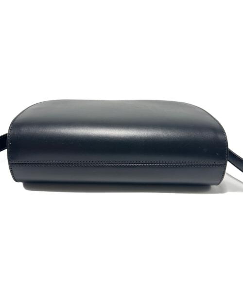 A.P.C.（アーペーセー）A.P.C. (アーペーセー) ハーフムーンショルダーバッグ ブラックの古着・服飾アイテム