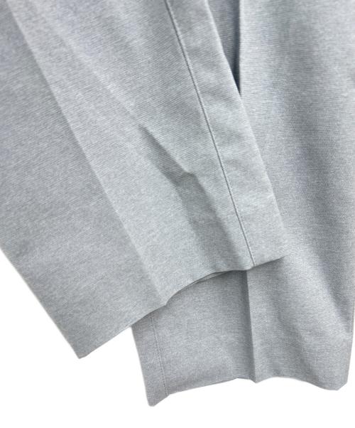 LACOSTE（ラコステ）LACOSTE (ラコステ) オックスフォードセンタークリーススラックス グレー サイズ:42 未使用品の古着・服飾アイテム