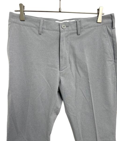 LACOSTE（ラコステ）LACOSTE (ラコステ) オックスフォードセンタークリーススラックス グレー サイズ:42 未使用品の古着・服飾アイテム