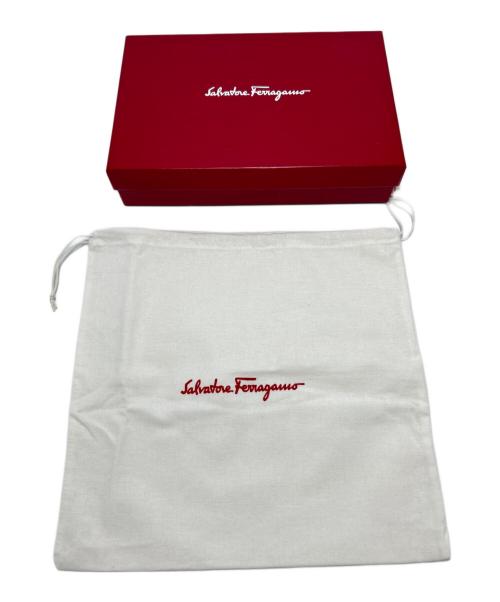 Salvatore Ferragamo（サルヴァトーレ フェラガモ）Salvatore Ferragamo (サルヴァトーレ フェラガモ) アクセサリーポーチ ホワイトの古着・服飾アイテム