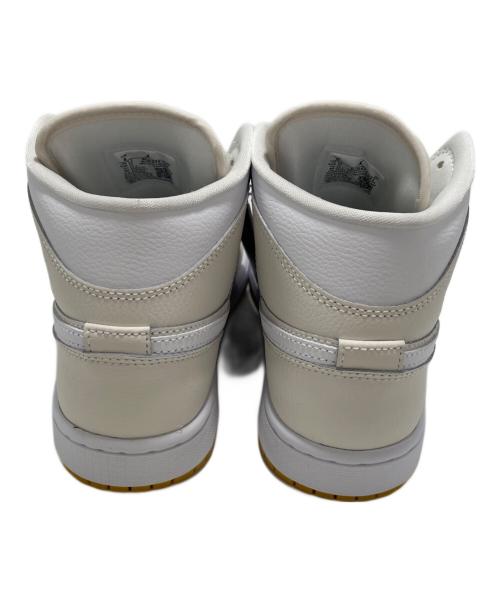 NIKE（ナイキ）NIKE (ナイキ) スニーカー アイボリー×ホワイト サイズ:25 未使用品の古着・服飾アイテム