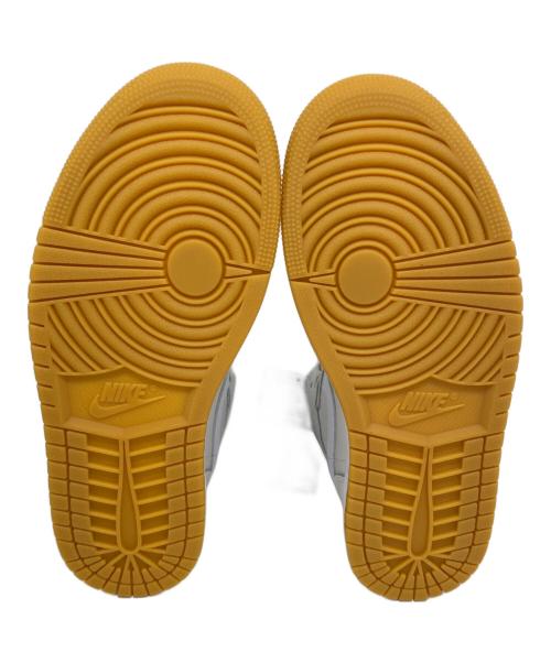 NIKE（ナイキ）NIKE (ナイキ) スニーカー アイボリー×ホワイト サイズ:25 未使用品の古着・服飾アイテム