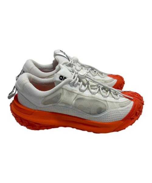 NIKE ACG（ナイキエーシージー）NIKE ACG (ナイキエージーシー) スニーカー ホワイト×オレンジ サイズ:27.5の古着・服飾アイテム