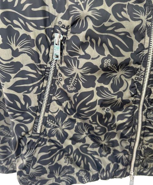 PRADA（プラダ）PRADA (プラダ) ナイロンジャケット オリーブ×ブラック サイズ:42の古着・服飾アイテム