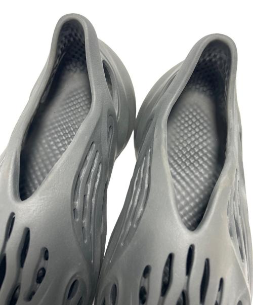YEEZY（イージー）YEEZY (イージー) Foam Runner グレー系 サイズ:9の古着・服飾アイテム