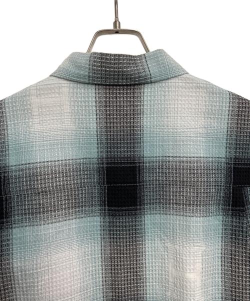 HUF（ハフ）HUF (ハフ) 半袖シャツ ブルー×ブラック サイズ:Lの古着・服飾アイテム