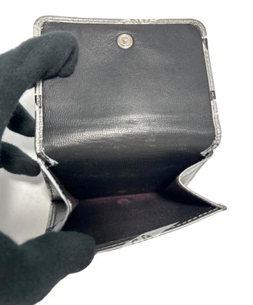 BALENCIAGA（バレンシアガ）BALENCIAGA (バレンシアガ) 3つ折り財布 シルバーの古着・服飾アイテム