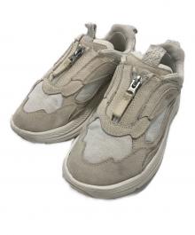 UGG（アグ）の古着「スニーカー」｜ホワイト×グレー