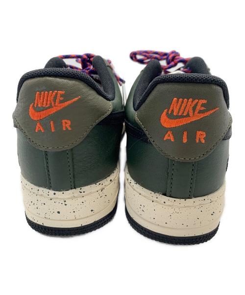 NIKE（ナイキ）NIKE (ナイキ) スニーカー グリーン×ベージュ サイズ:26.5の古着・服飾アイテム